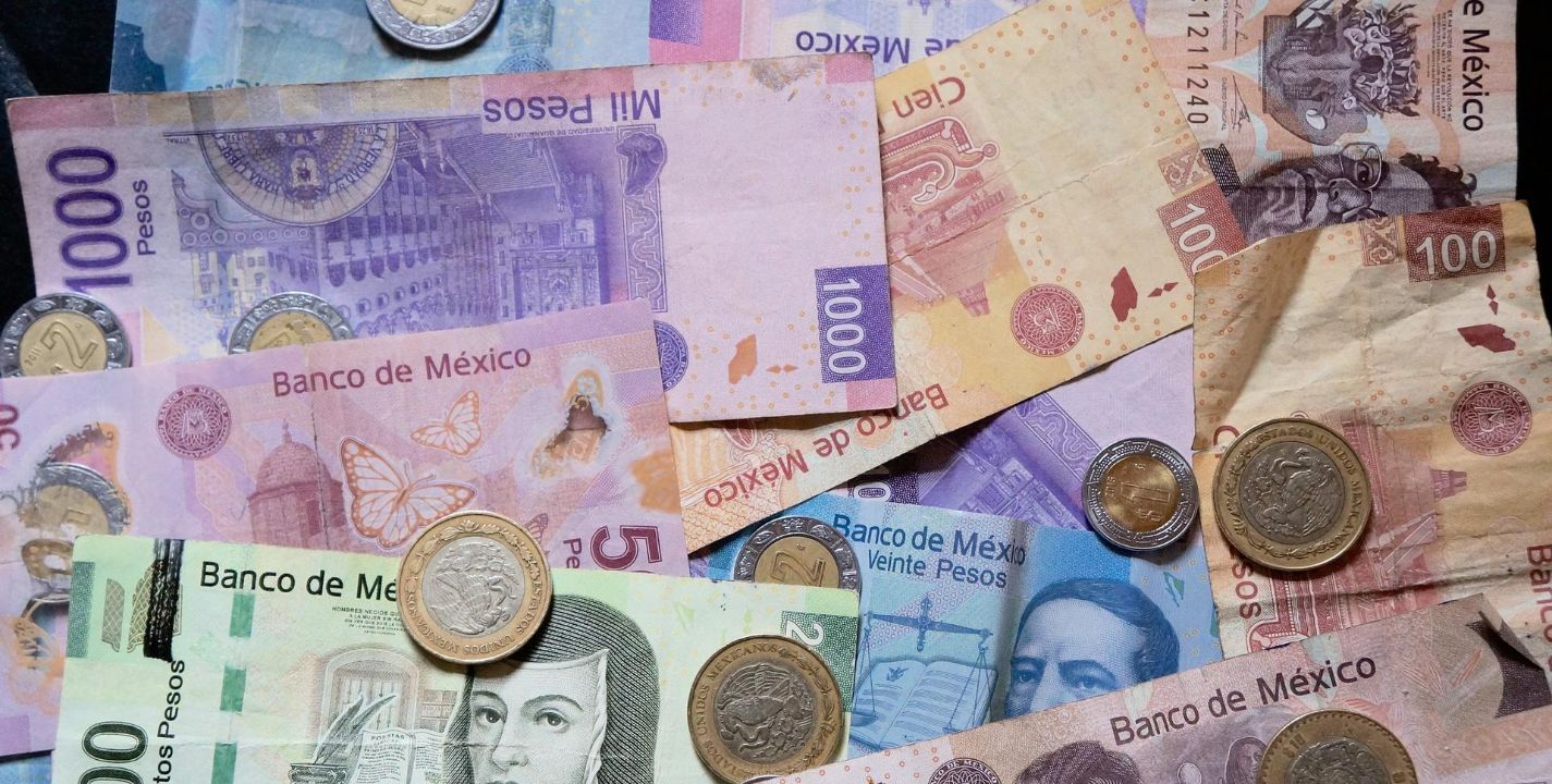 El Instituto de Seguridad y Servicios Sociales de los Trabajadores del Estado (Issste), aprobó el Programa Anual de Préstamos Personales 2022, para otorgar créditos por 35 mil 340 millones de pesos, mediante sorteos