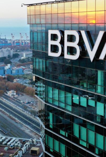 Usuarios de BBVA Bancomer reportaron hace unos días que recibieron depósitos desconocidos a sus cuentas, lo que la institución financiera explicó se trató de “un error humano”