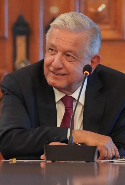 El presidente de México, Andrés Manuel López Obrador, dio a conocer que los empresarios están dispuestos a ayudar en el próximo sorteo del 15 de septiembre, en el que se rifarán ocho lotes en Playa Espíritu, Sinaloa, con lo que estima obtener mil millones de pesos