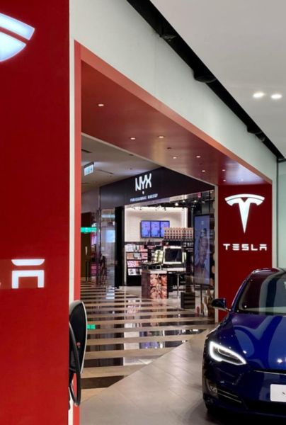Tesla, fabricante de autos eléctricos de lujo, reparará con una actualización de software casi 1.1 millones de automóviles que tienen un defecto en su sistema de subida y bajada de las ventanillas