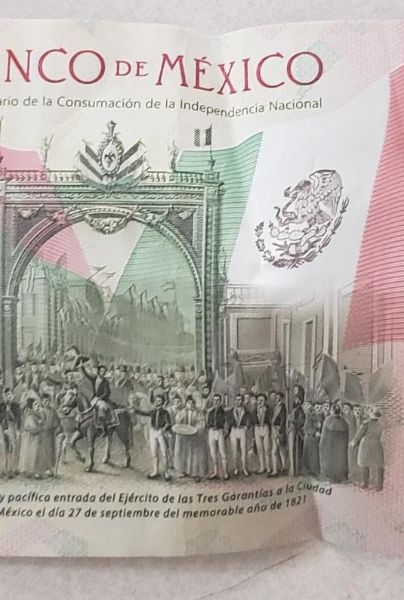 Este billete de 20 pesos, donde se representa el proceso histórico de la Independencia de México, se vende en sitios de compra- venta de Internet hasta en 300 mil pesos