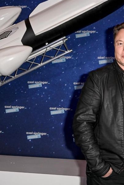 El tuit publicado en 2018, por el que está actualmente en juicio Elon Musk, por fraude, donde hablaba de una posible salida de la bolsa de Tesla, fue apresurado y pudo haber incluido palabras erróneas, pero no buscaba engañar a nadie, afirmó la defensa del multimillonario en el juicio