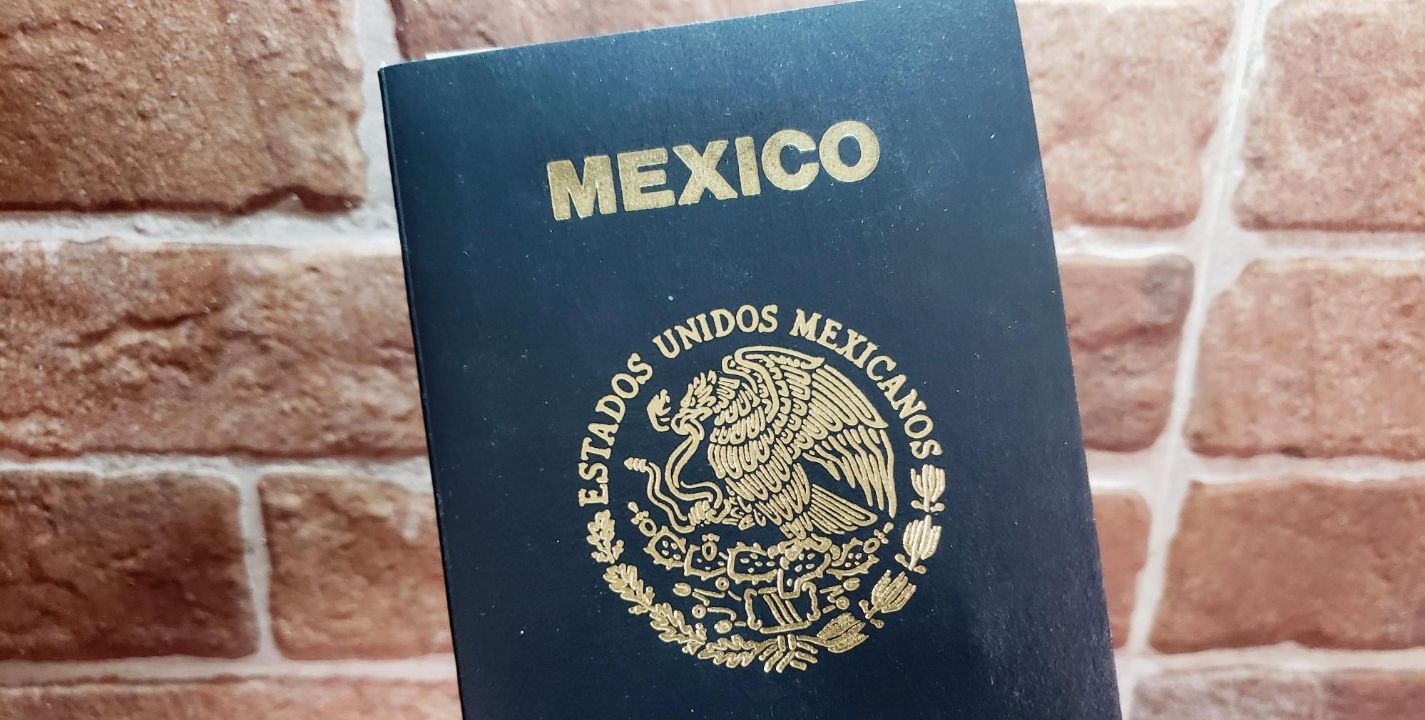 El pasaporte mexicano no sólo se requiere para viajar a otro país, sino también si deseas tramitar la visa estadounidense, por lo que aquí te contamos cuáles son los requisitos y pasos a seguir