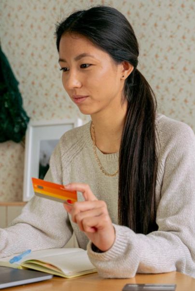 Las tarjetas de crédito son un producto financiero muy útil, si se utilizan adecuadamente, de lo contrario pueden convertirse en una gran deuda de la cual es difícil salir