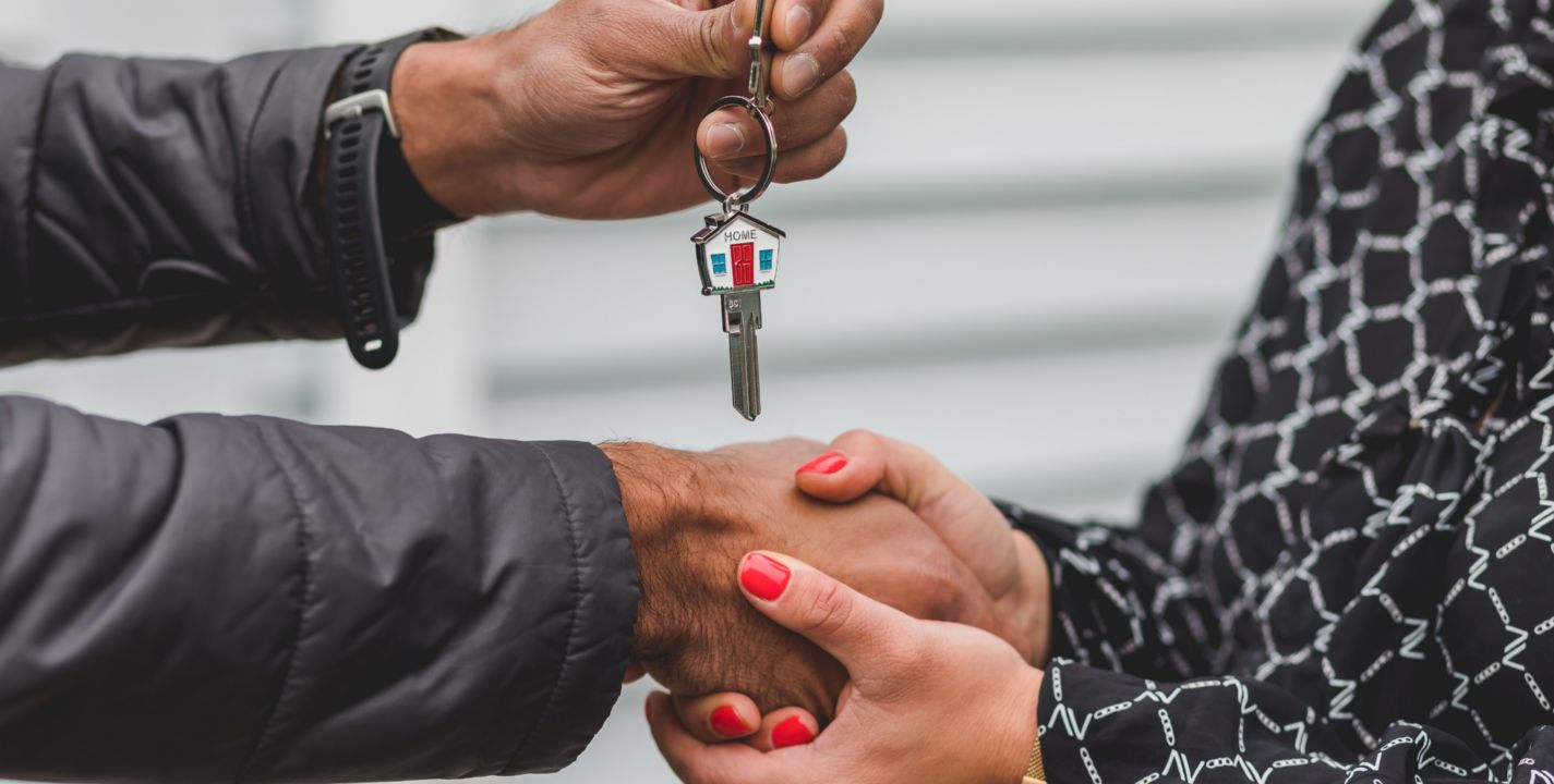 Comprender los términos y las tasas de interés de una hipoteca es crucial antes de comprar una casa