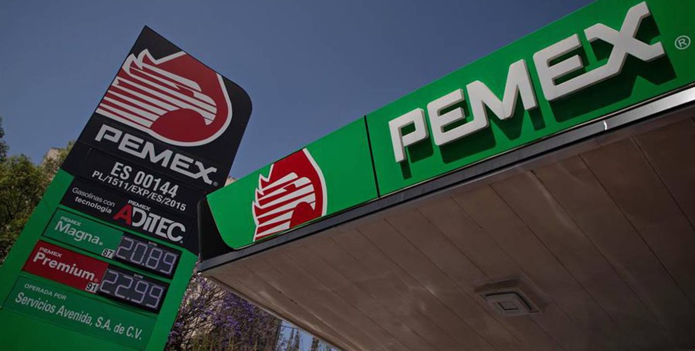 Pemex planea aumentar su plantilla laboral en 5 mil empleados